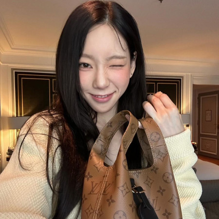 【태연】 LOUIS VUITTON 루이비통 아틀란티스 BB ▶매장-380만원◀